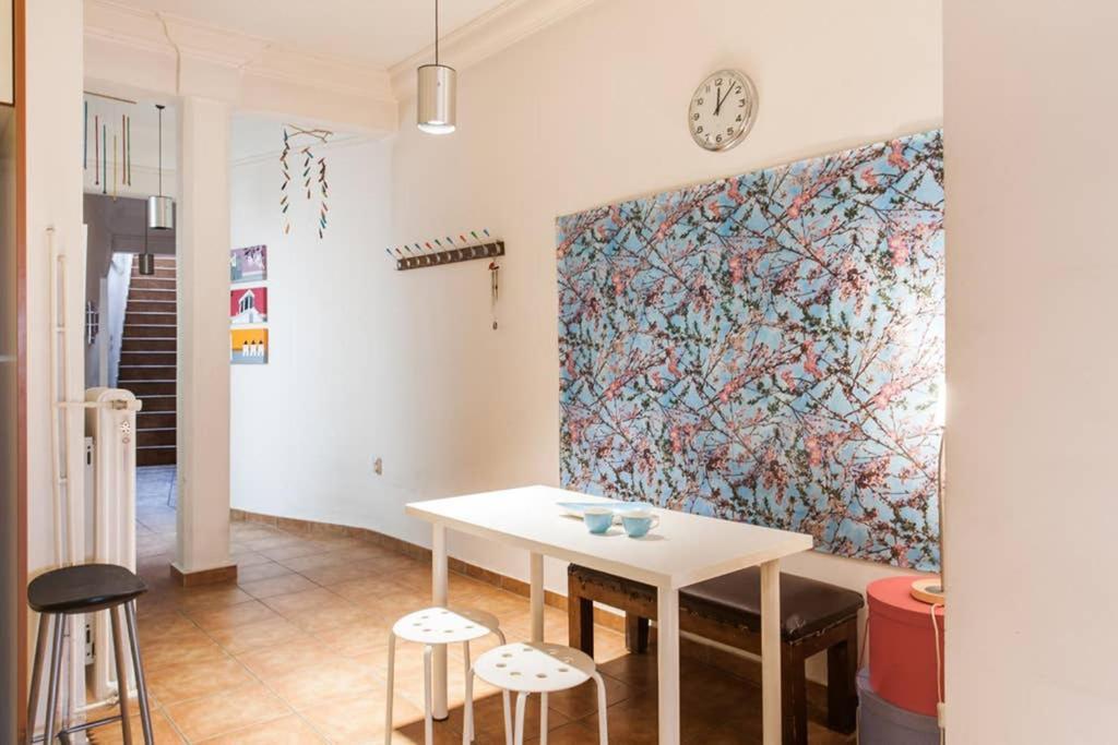Mid Century 3 Bdr City Centre Townhouse Athens Ngoại thất bức ảnh