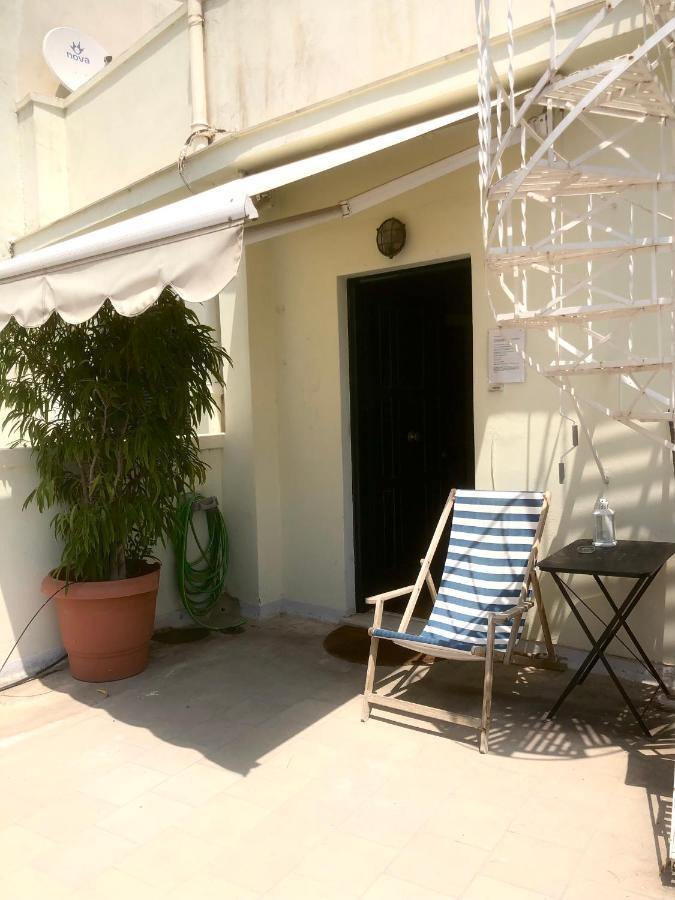 Mid Century 3 Bdr City Centre Townhouse Athens Ngoại thất bức ảnh
